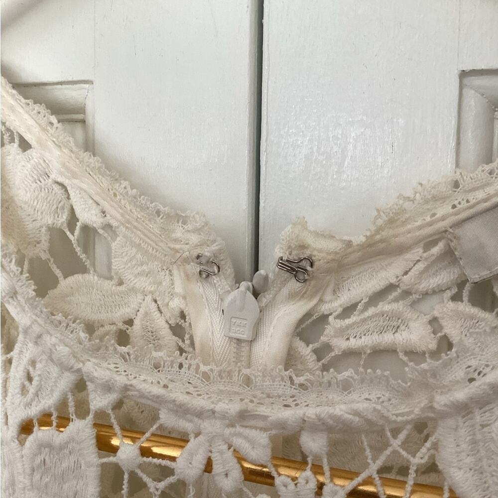 JOIE Celedonia Lace Illusion White Tiered Formal Dress Size 6 | Altered - Picture 9 of 11